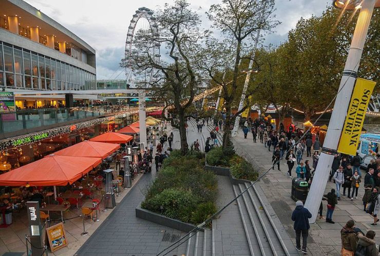 Top 5 Litter Bins for Christmas Events