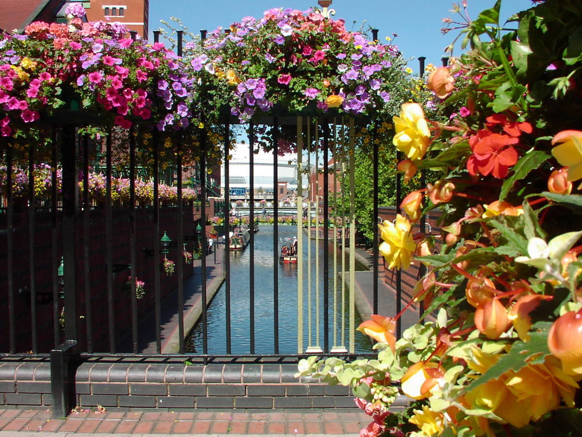 Amberol help bring the ‘feel good’ factor to Birmingham