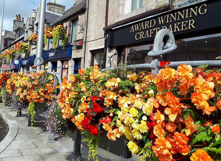 Amberol customers to benefit from Leafield Environmental expertise as companies join forces.