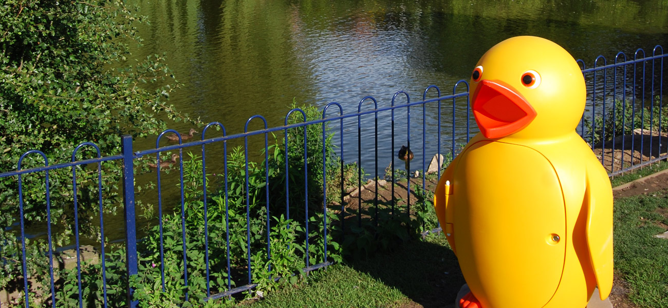 Talking penguin bin by Amberol